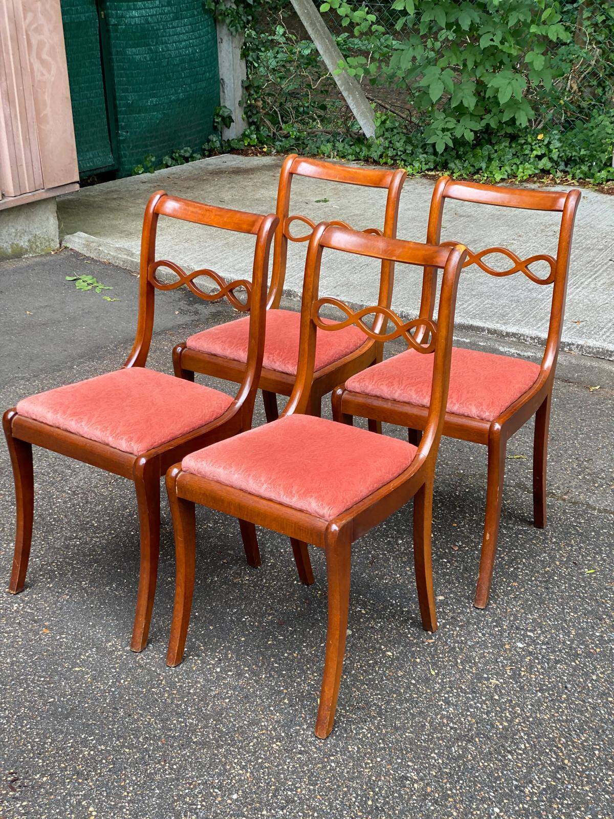 4 dining chairs made of solid wood and pink velvet fabric from the 1950s.