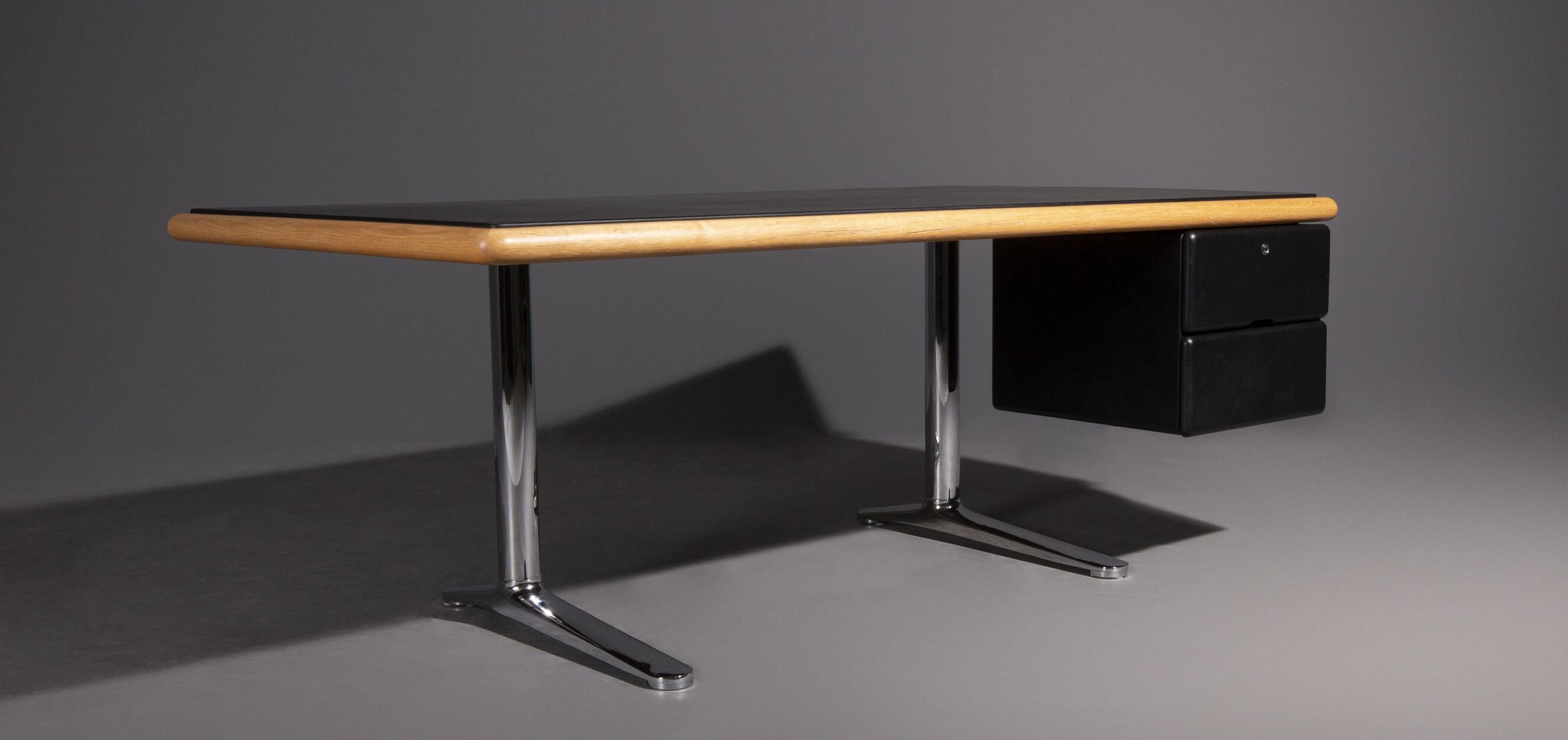 Warren Platner desk with drawers, Knoll International