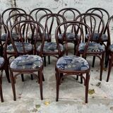 14 chaises bistrot N°18 en bois courbé