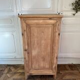 Small raw wood jam maker
