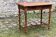 Table en bois massif, un tiroir, bois tourné
