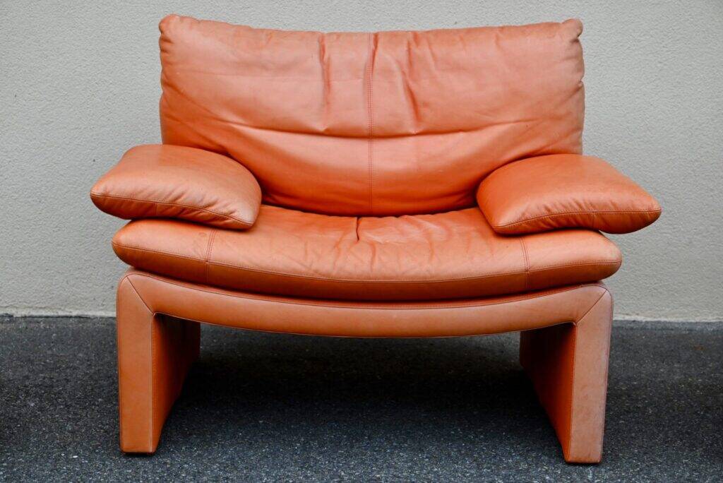 Set of 5 Italian leather armchairs - 1970s
