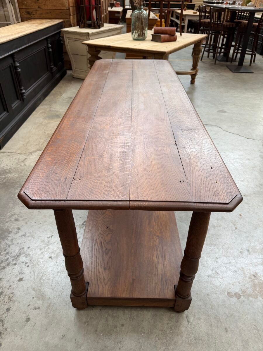 Draper's table from the early 20th century in oak