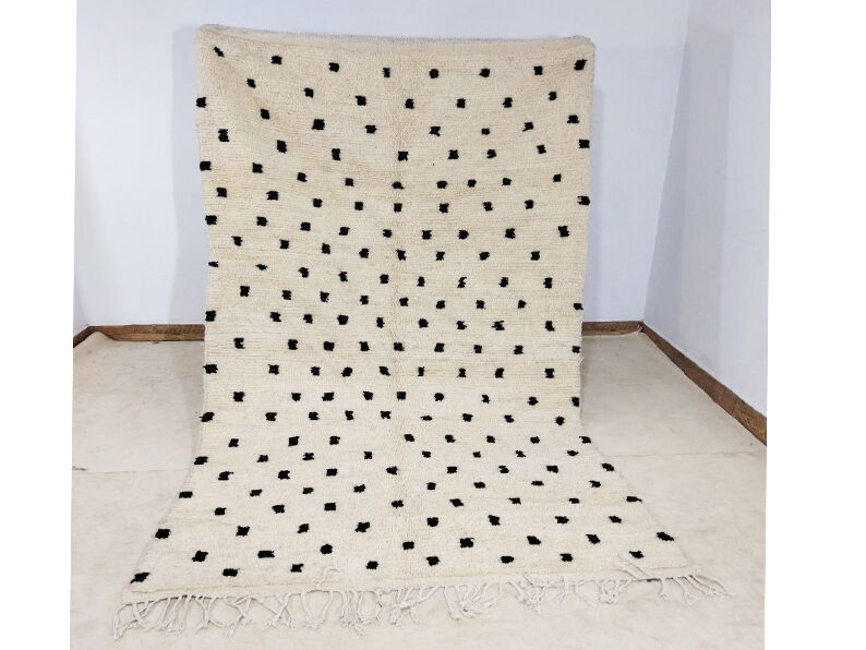 Moroccan berber carpet 278x157cm