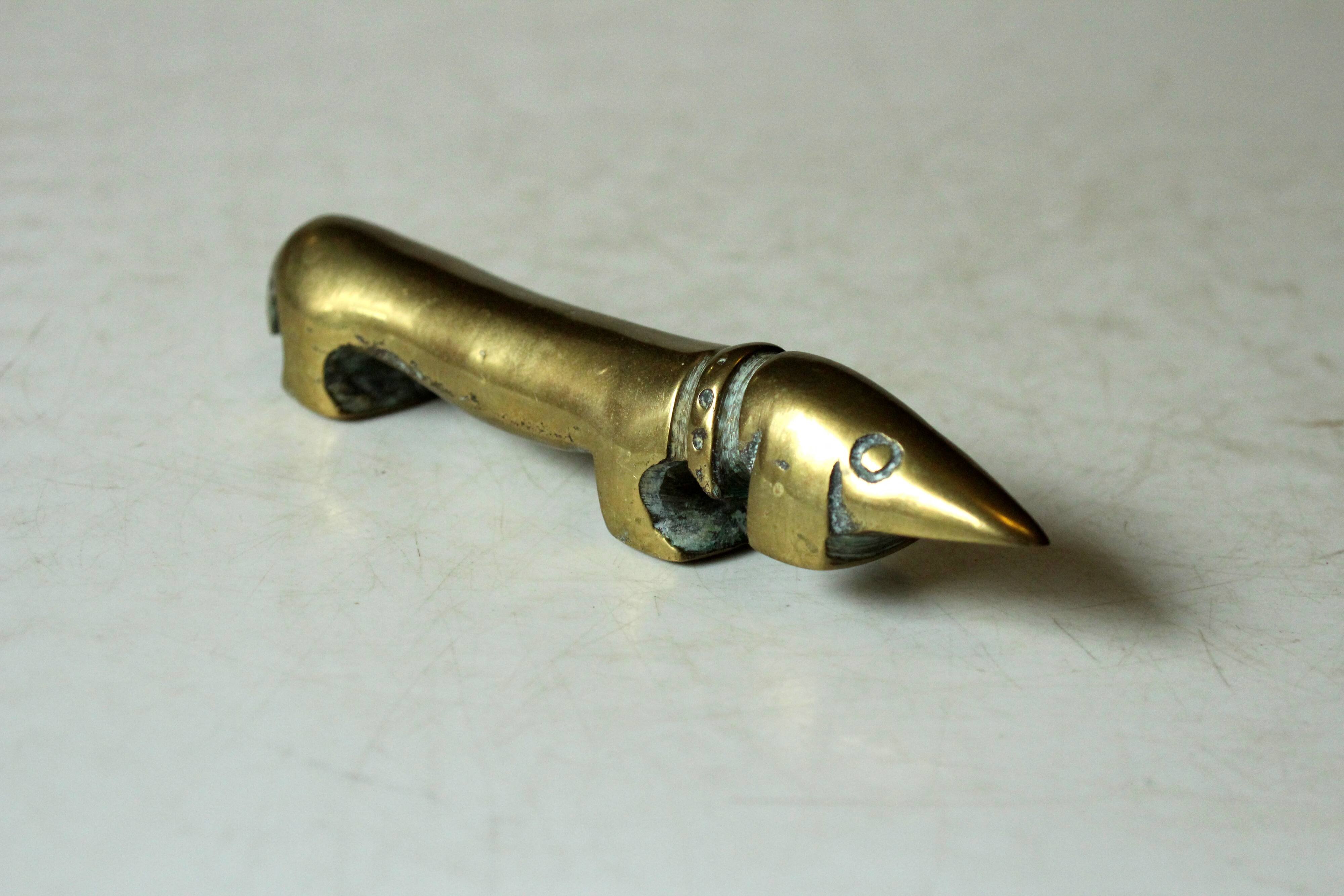 Brass dog paperweight, vintage from the 1970s