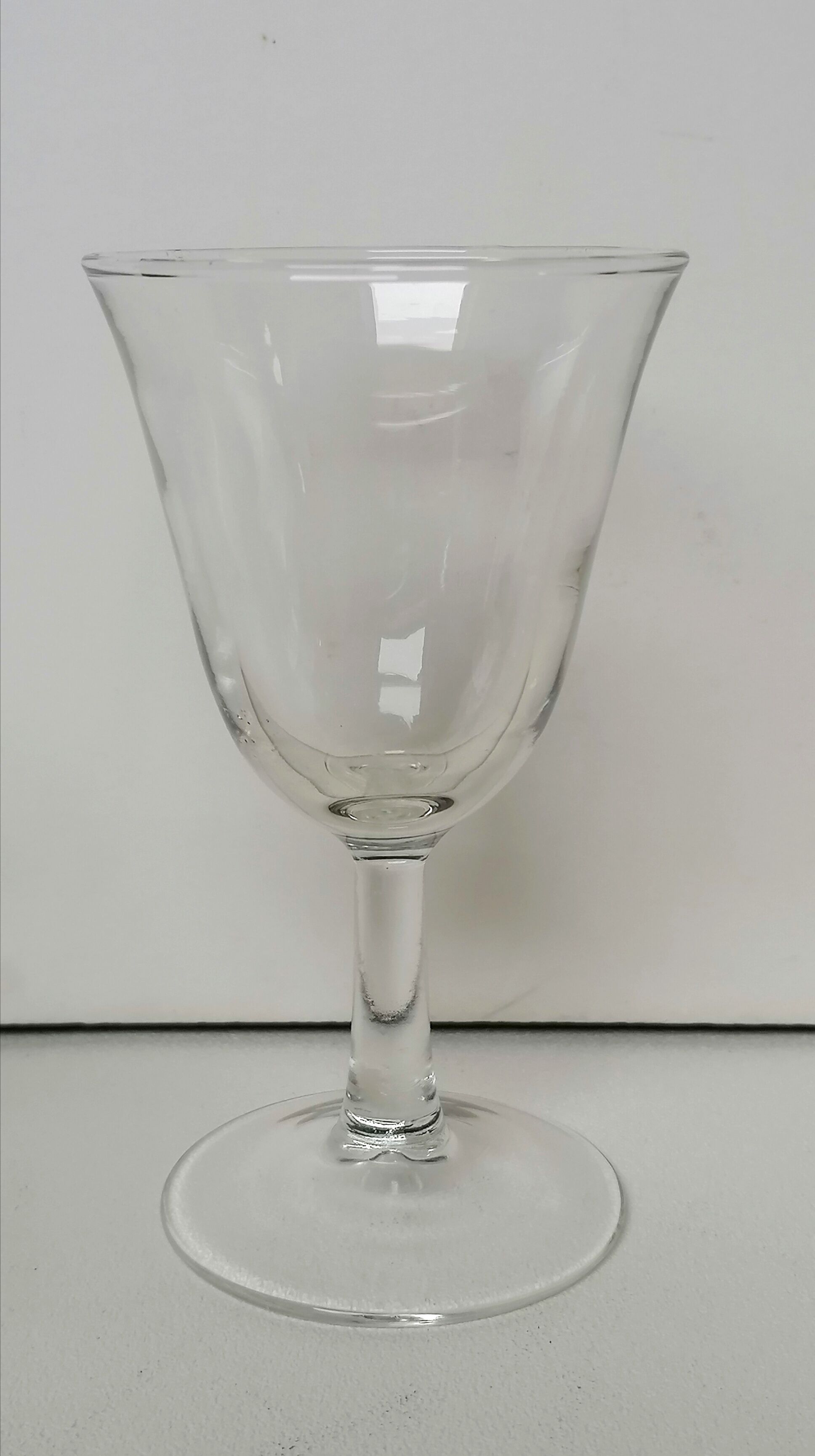 6 iridescent harlequin glasses in port