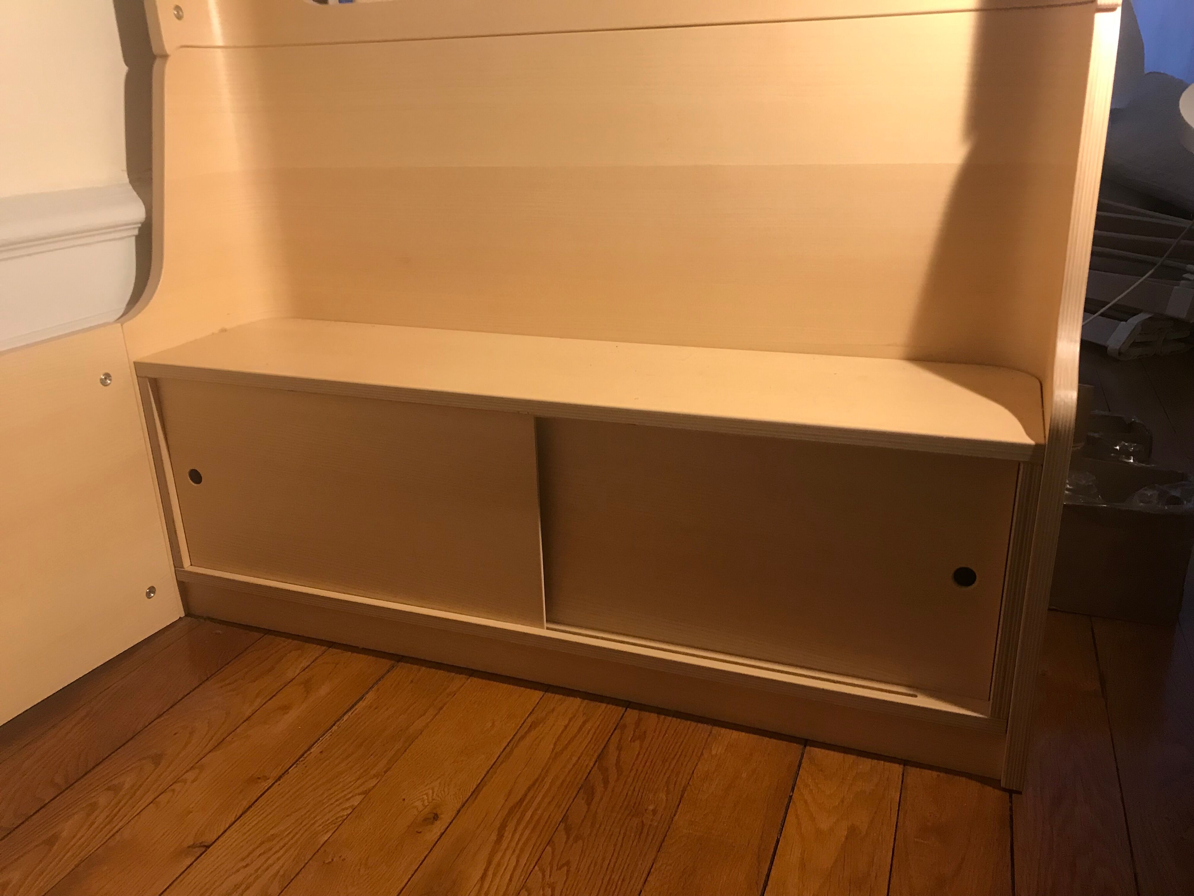 Mezzanine bed mild wild