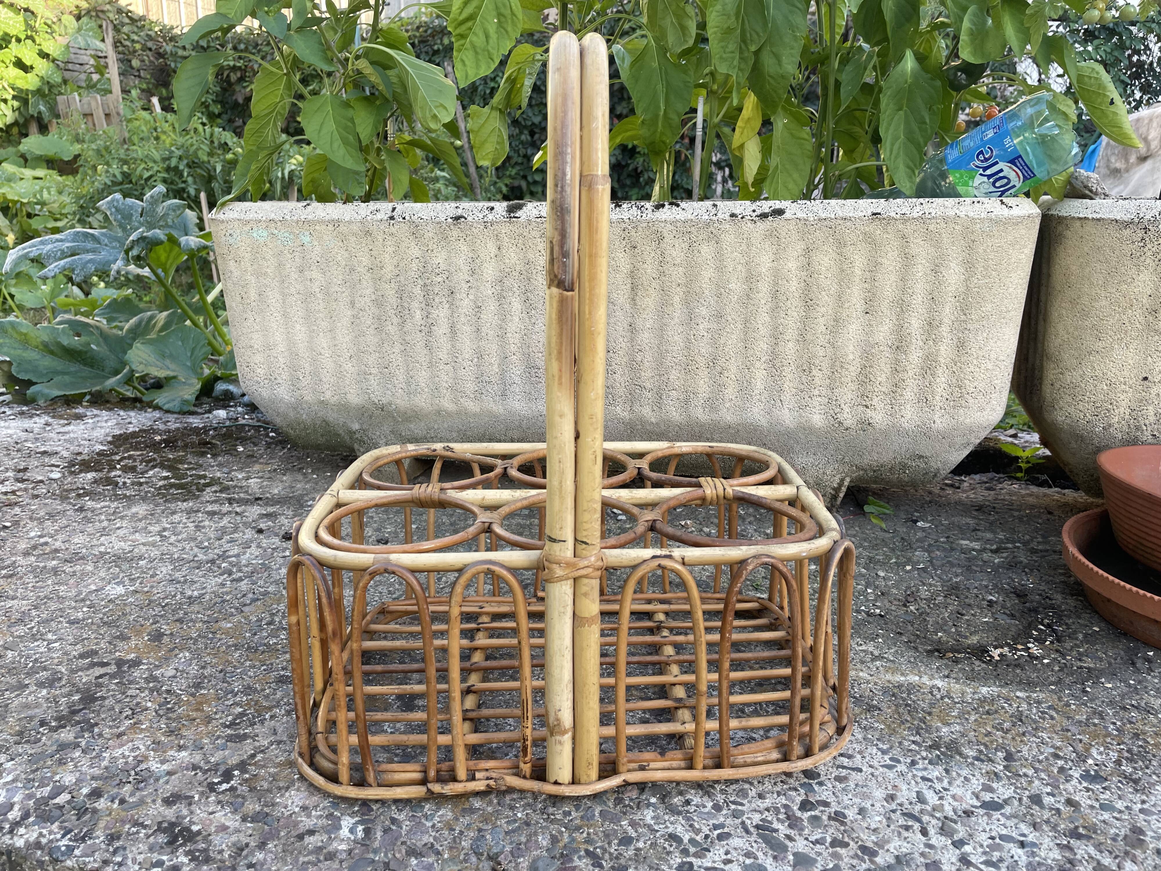 Bamboo rattan bottle holder