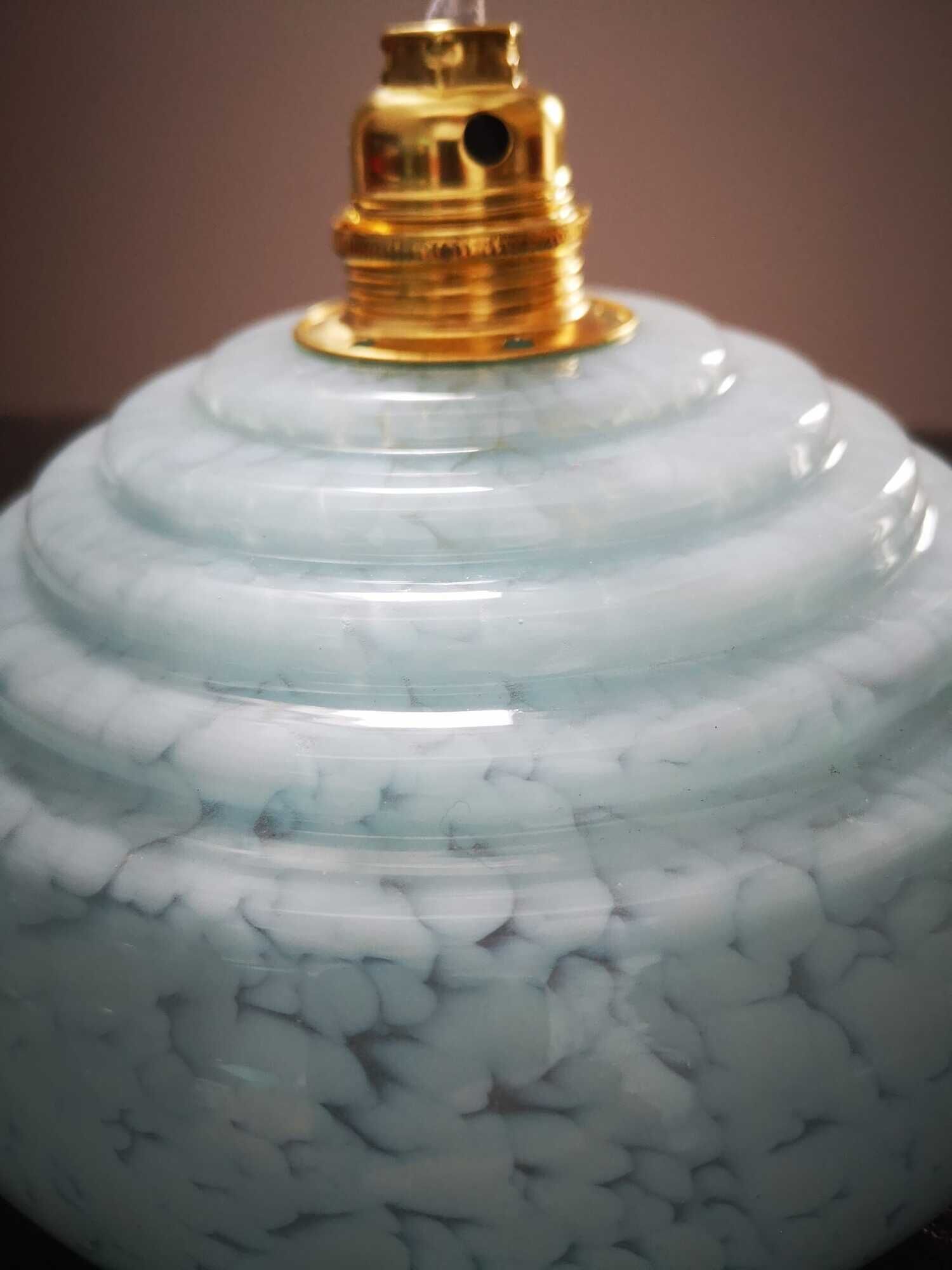 Walking suspension in opaline glass Clichy blue Art Deco 1930 TBE Ø 17 cm