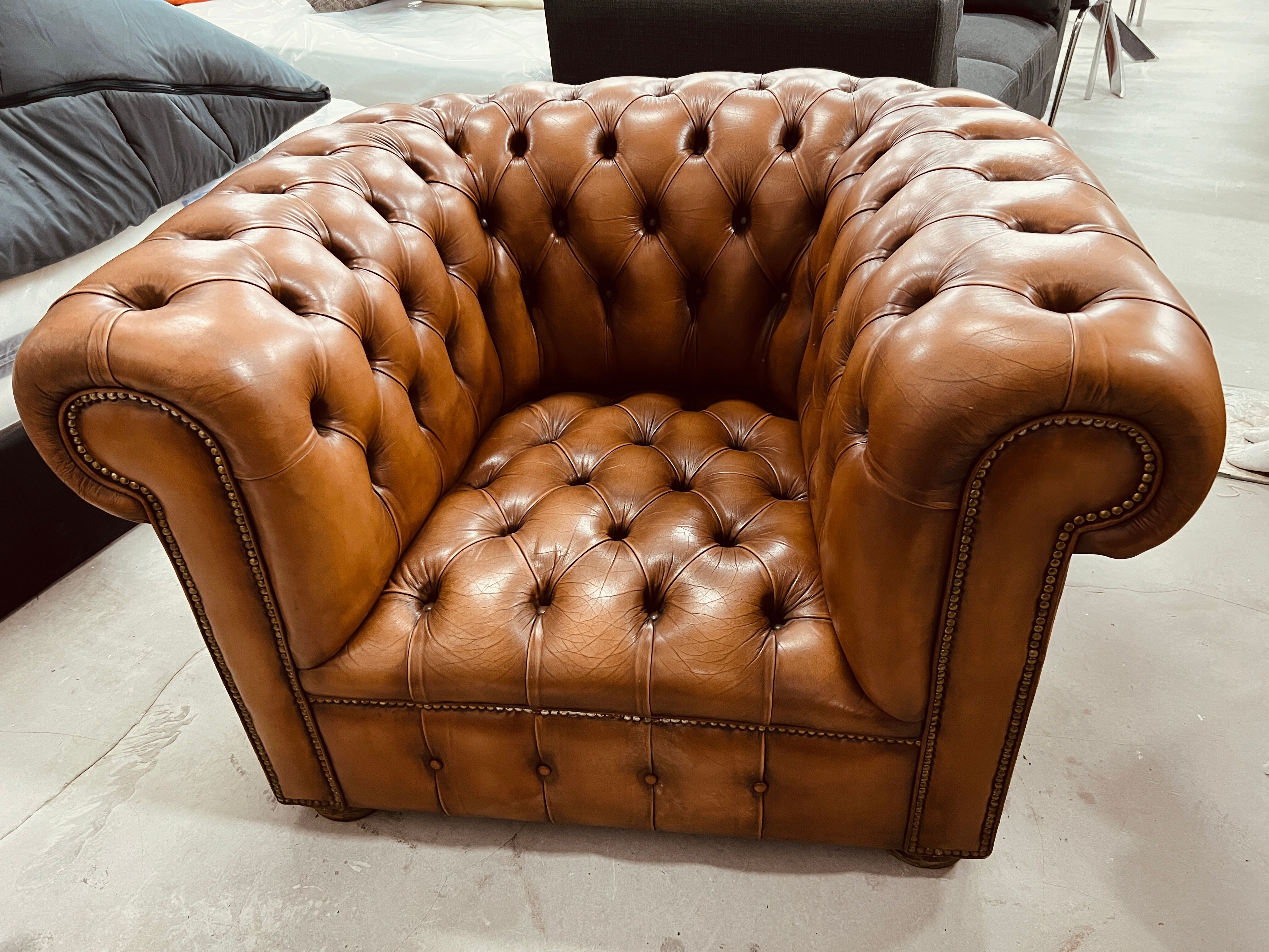 Chesterfield armchair in leather one place xl