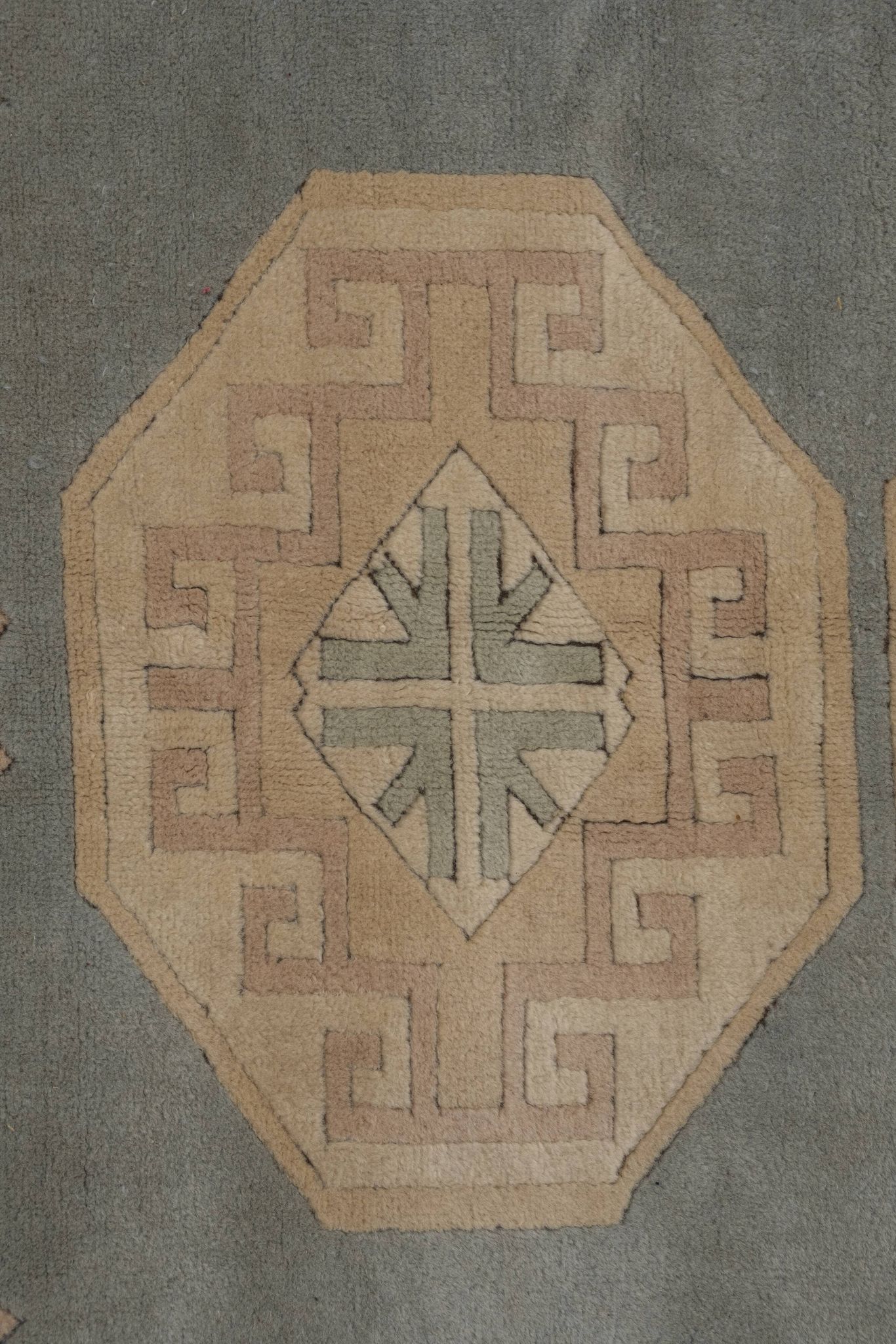 Rug 225x280 cm