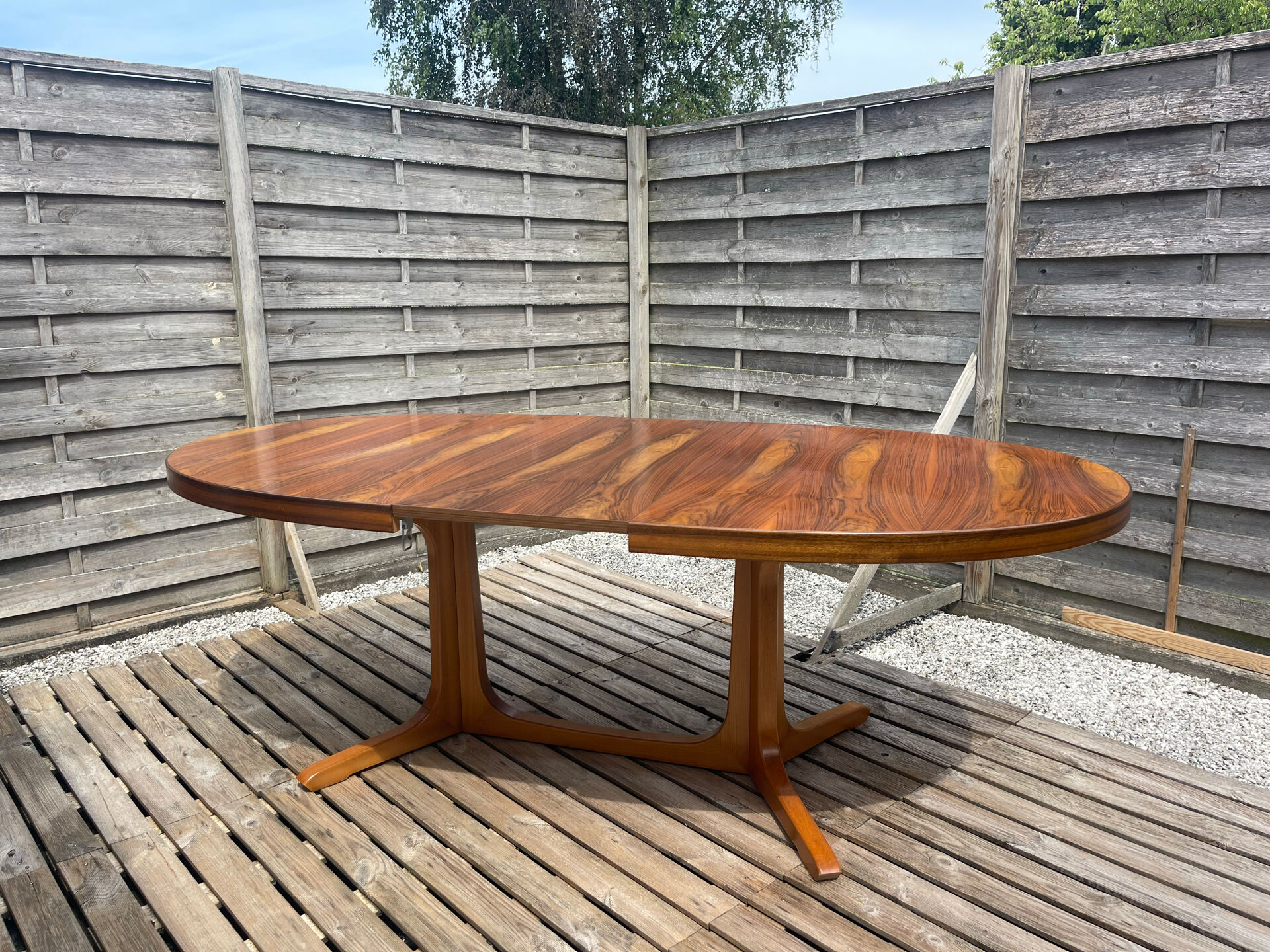 Oval table Baumann, two extensions, rosewood top.