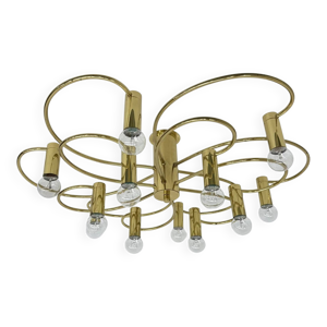 Leola sculptural en laiton,