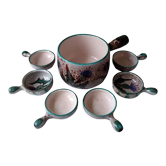 Lot service à fondue Vallauris 1 grand caquelon et 6 petits caquelons décor chardon gris, bleu, vert