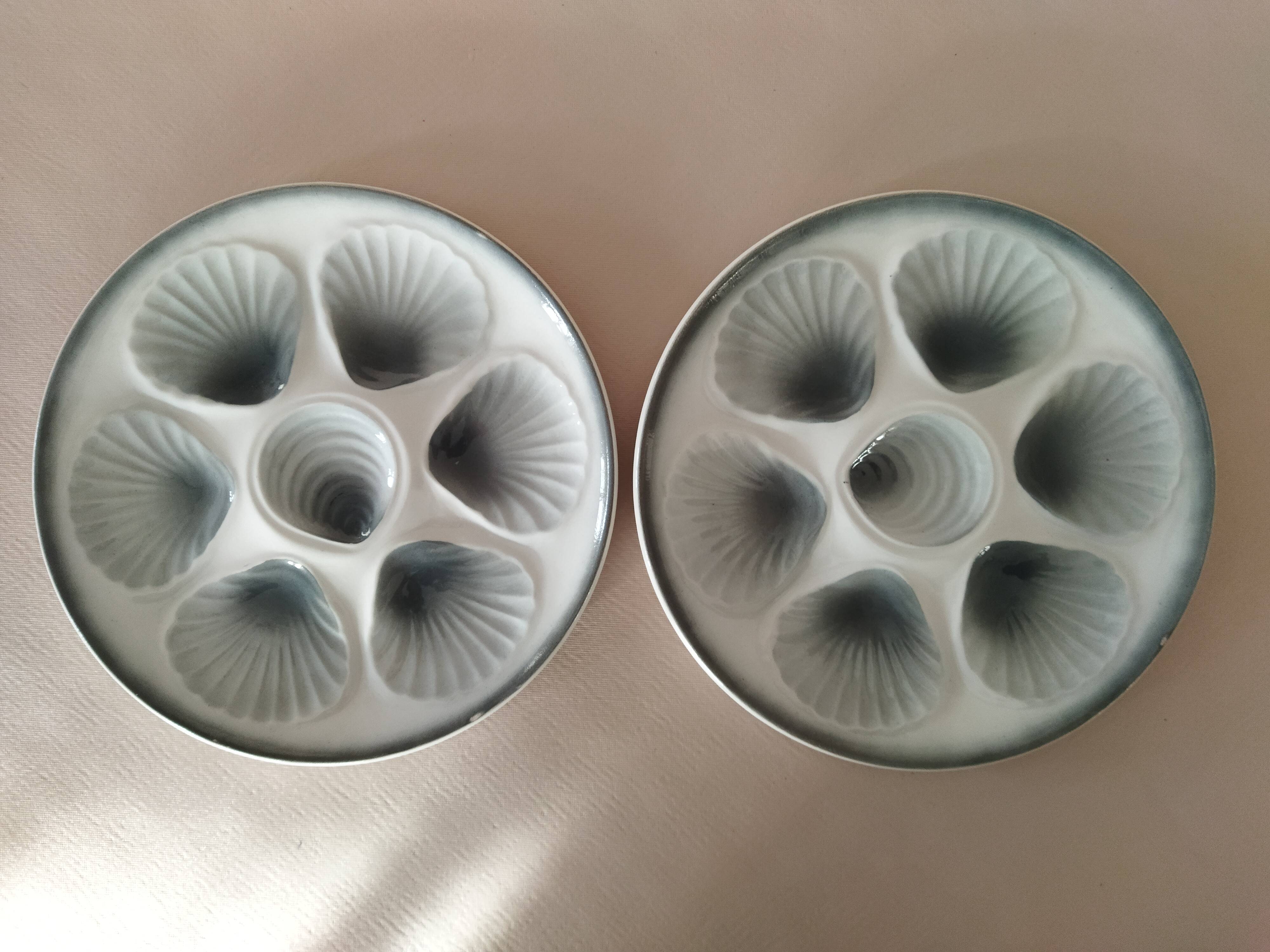 2 Moulin des Loups Orchies oyster plates