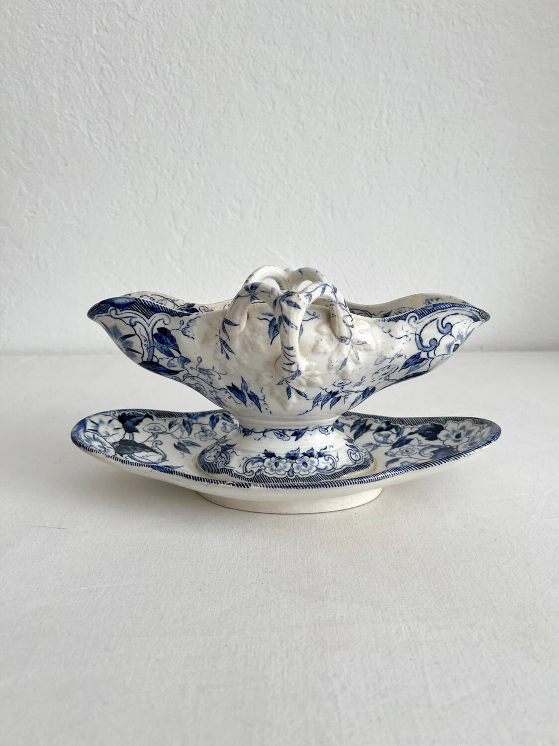 Old gravy boat in iron clay “Flora” Creil et Montereau