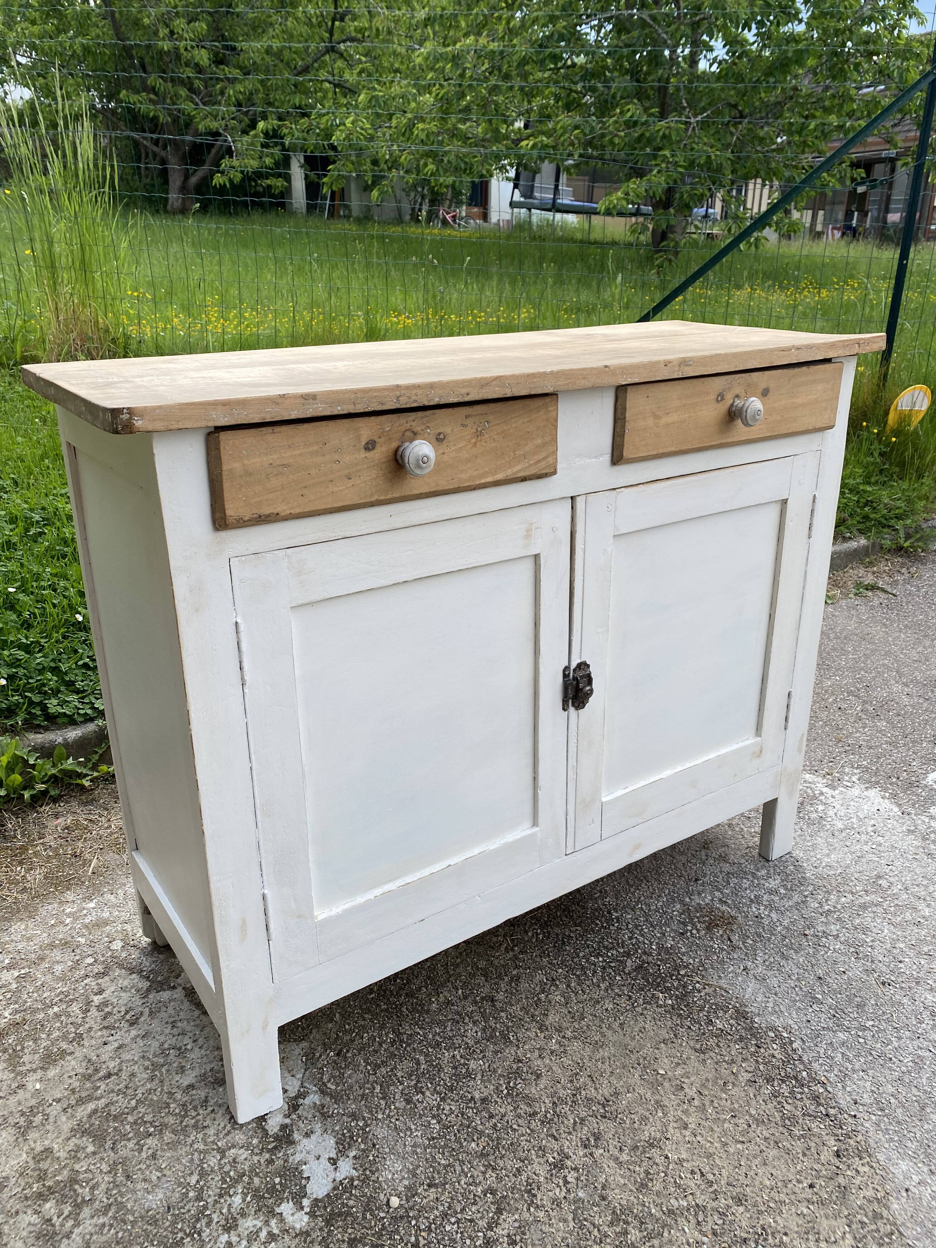 Parisian buffet patinated