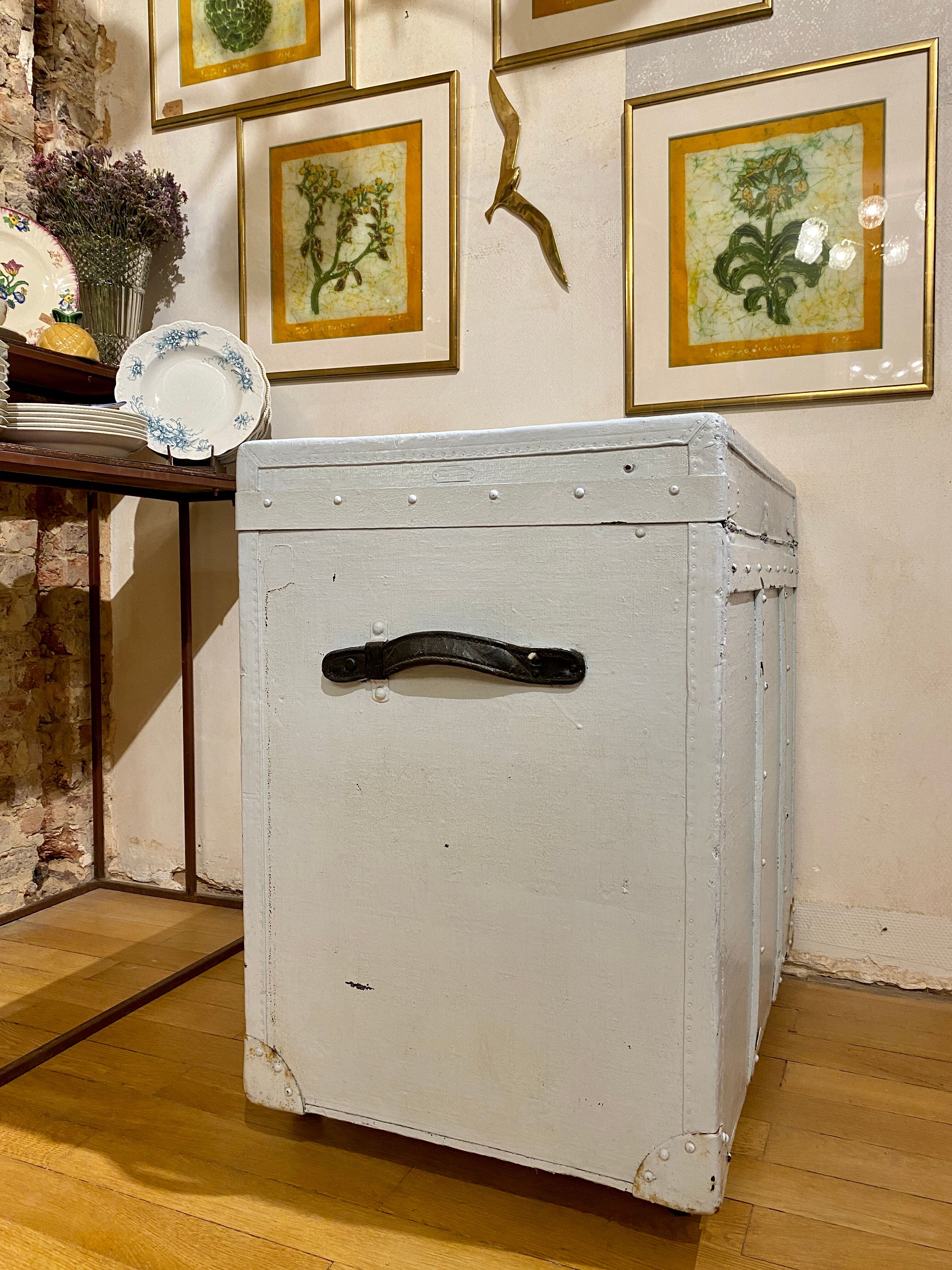 P. Coessens storage trunk