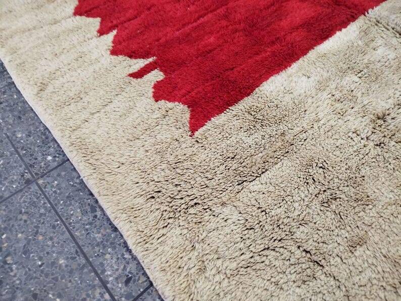 Moroccan Berber rug 300 × 200 cm – ecru, red and brown, graphic pattern