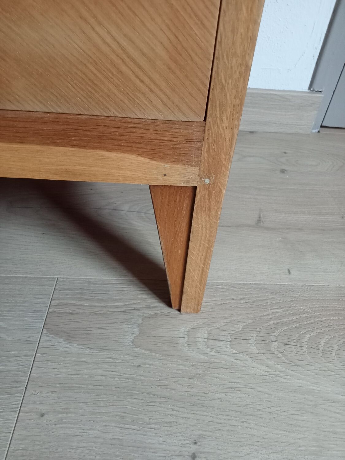 Vintage chest of drawers