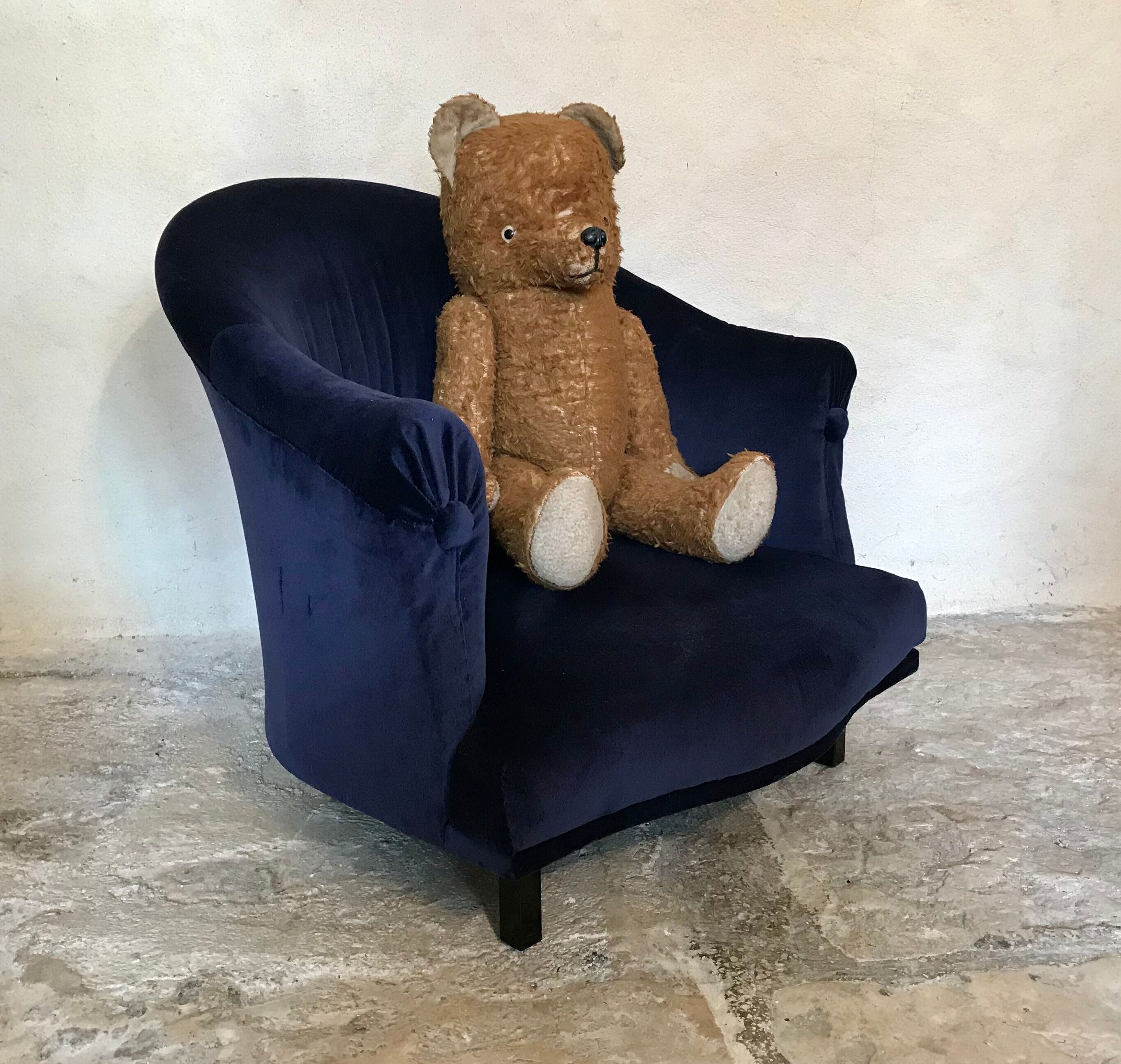 Vintage toad armchair children's room