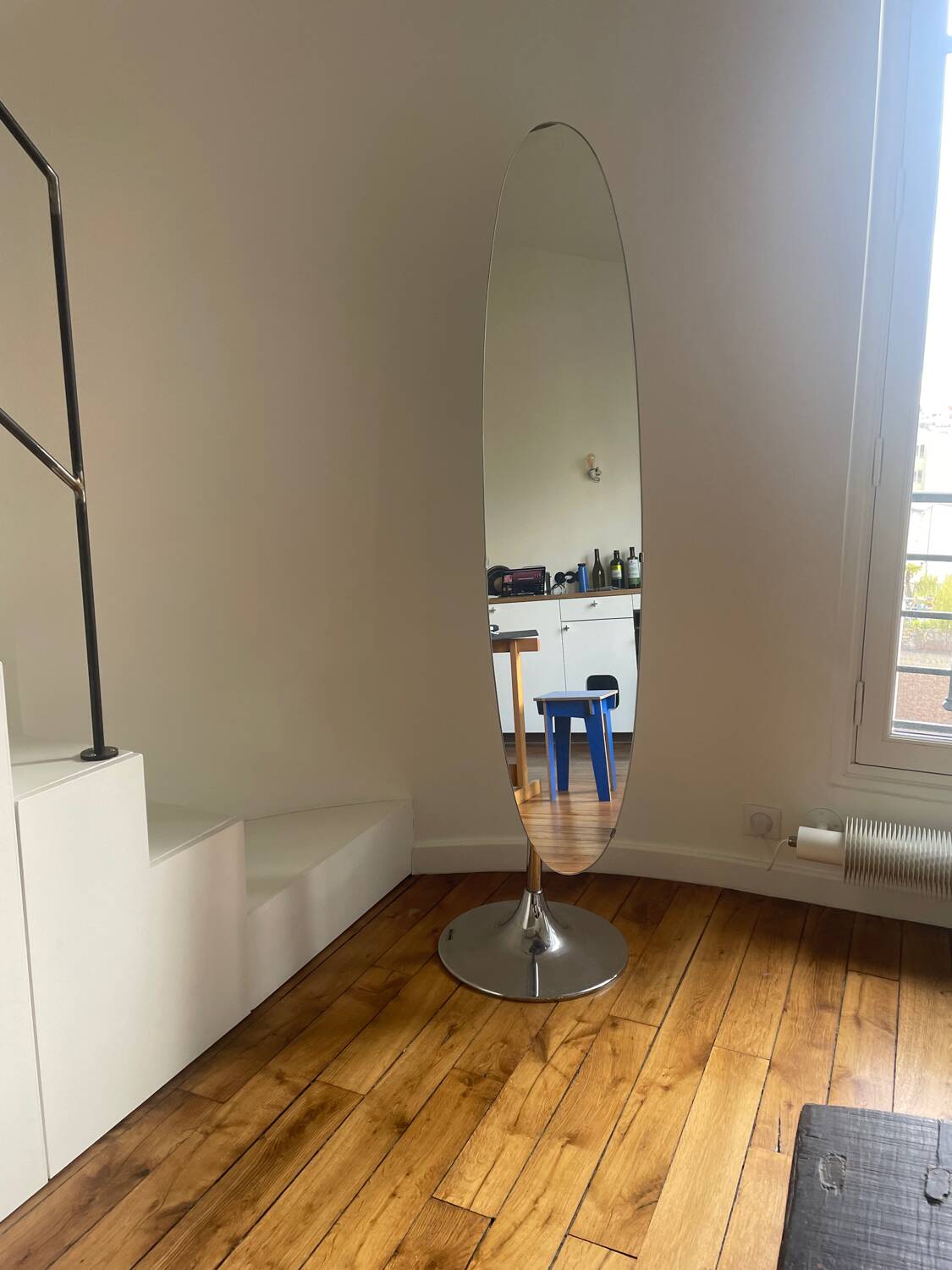 Space age standing mirror