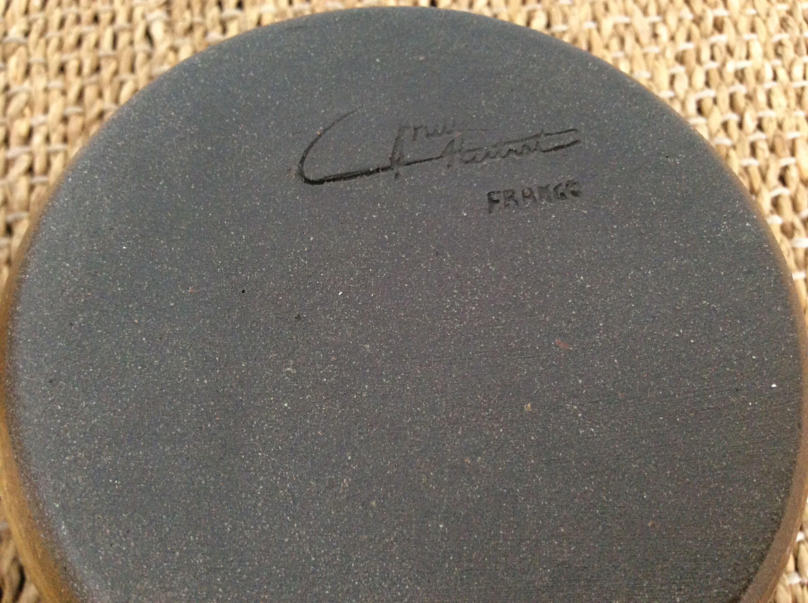 Sandstone coquetiers