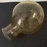 Gros globe en verre soufflé ambré