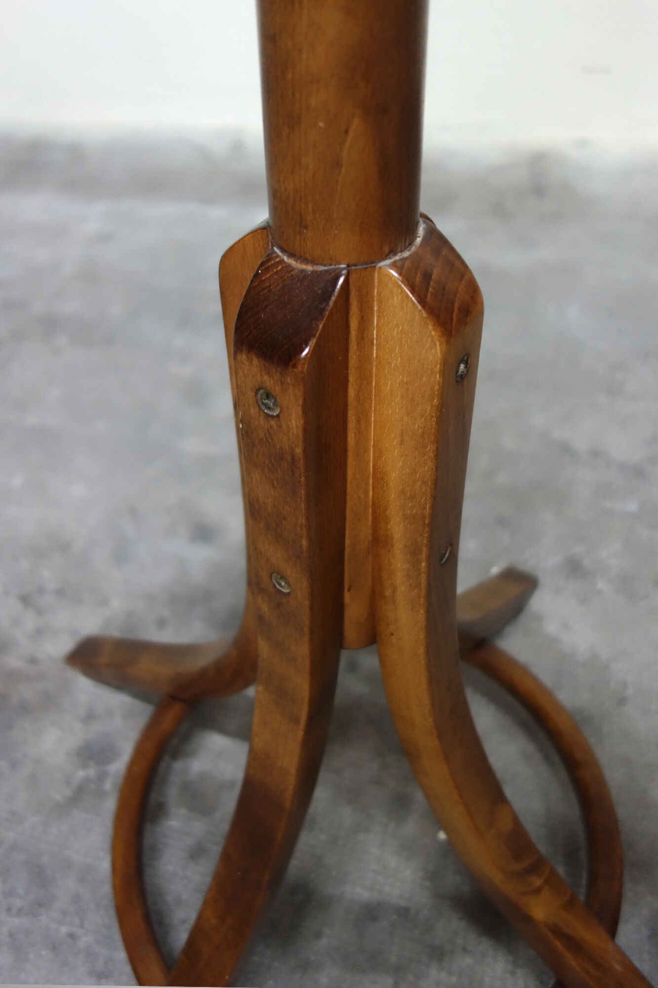 Vintage parrot coat rack