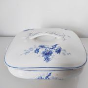 Dish with porcelain lid decoration blue flowers
