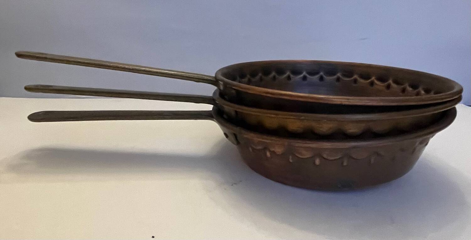 Set of 3 copper frying pans