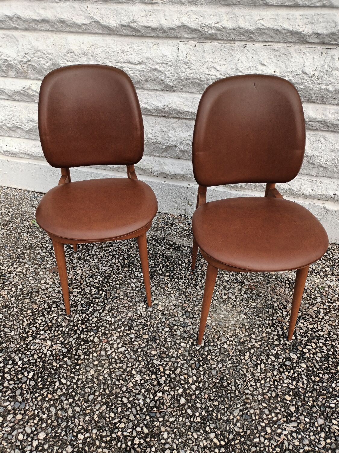 Baumann chairs