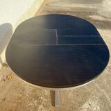 Round dining table with extension cord