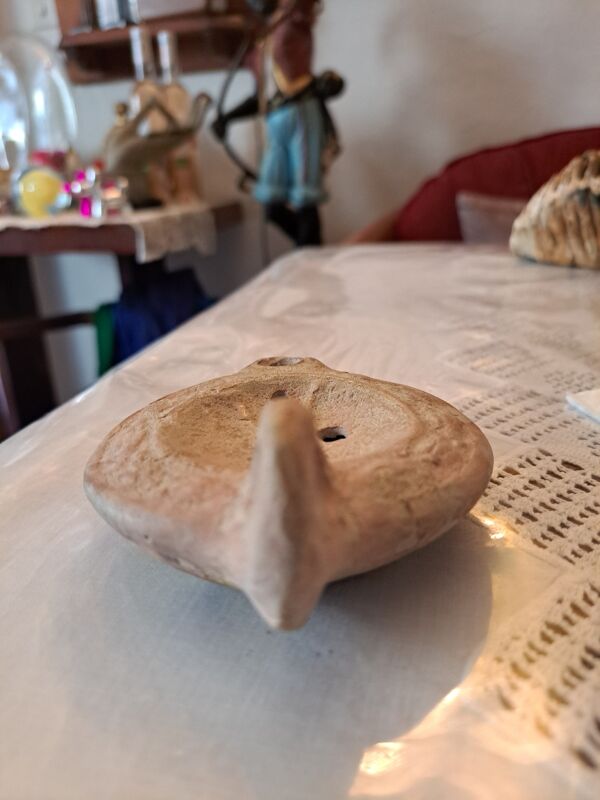 Lampe à huile romaine