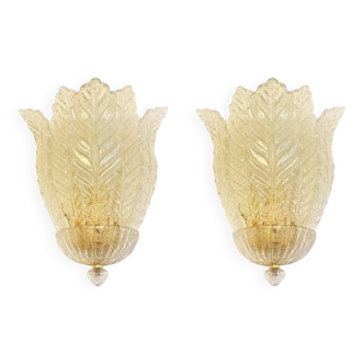 Set of Two Transparent Graniglia “Leaf” Murano Glass Wall Sconces