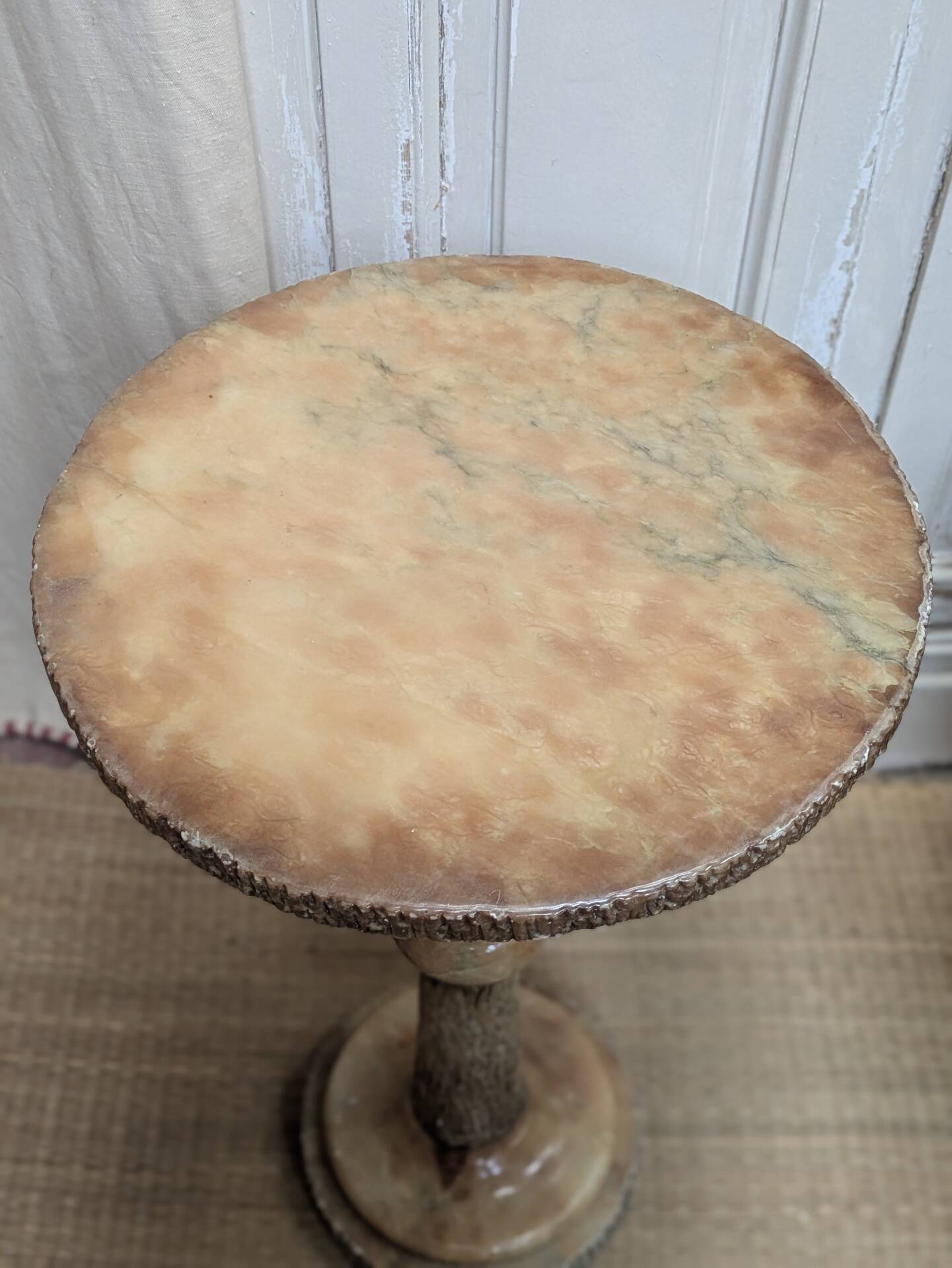 Onyx Stool