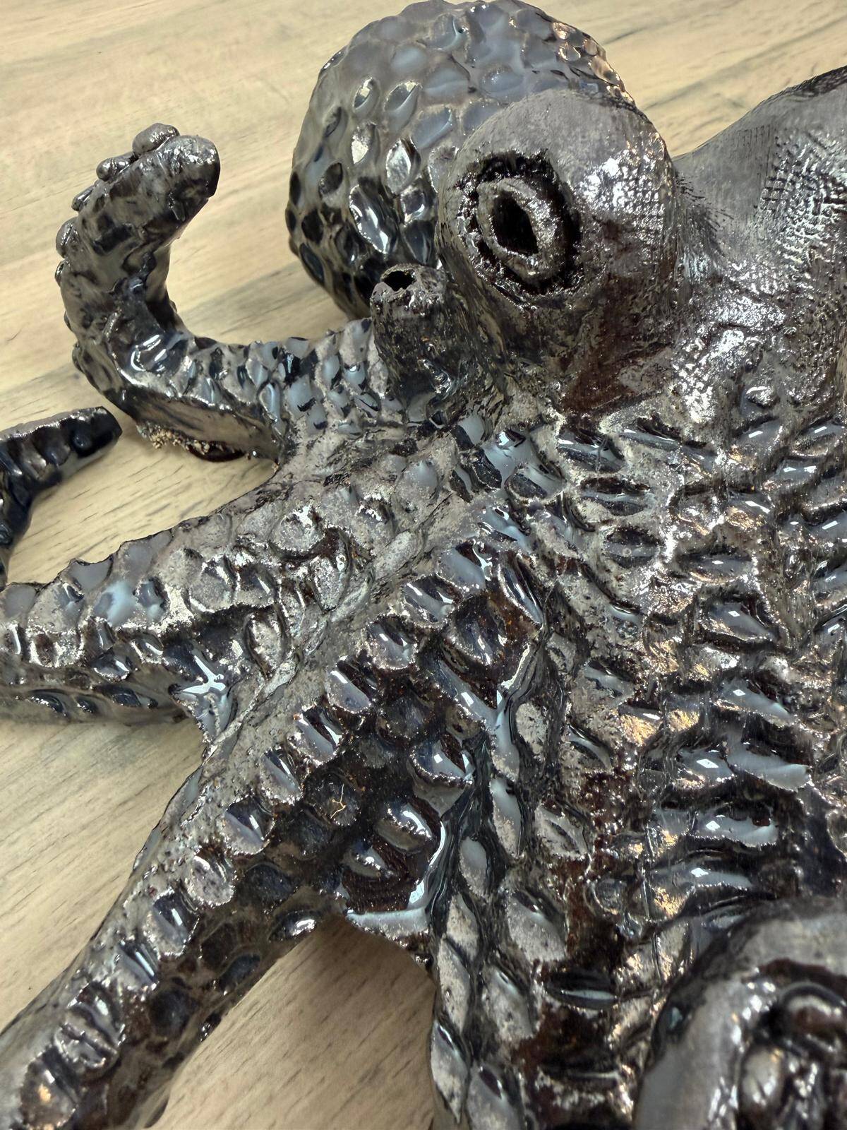 Florentine octopus in glazed terracotta