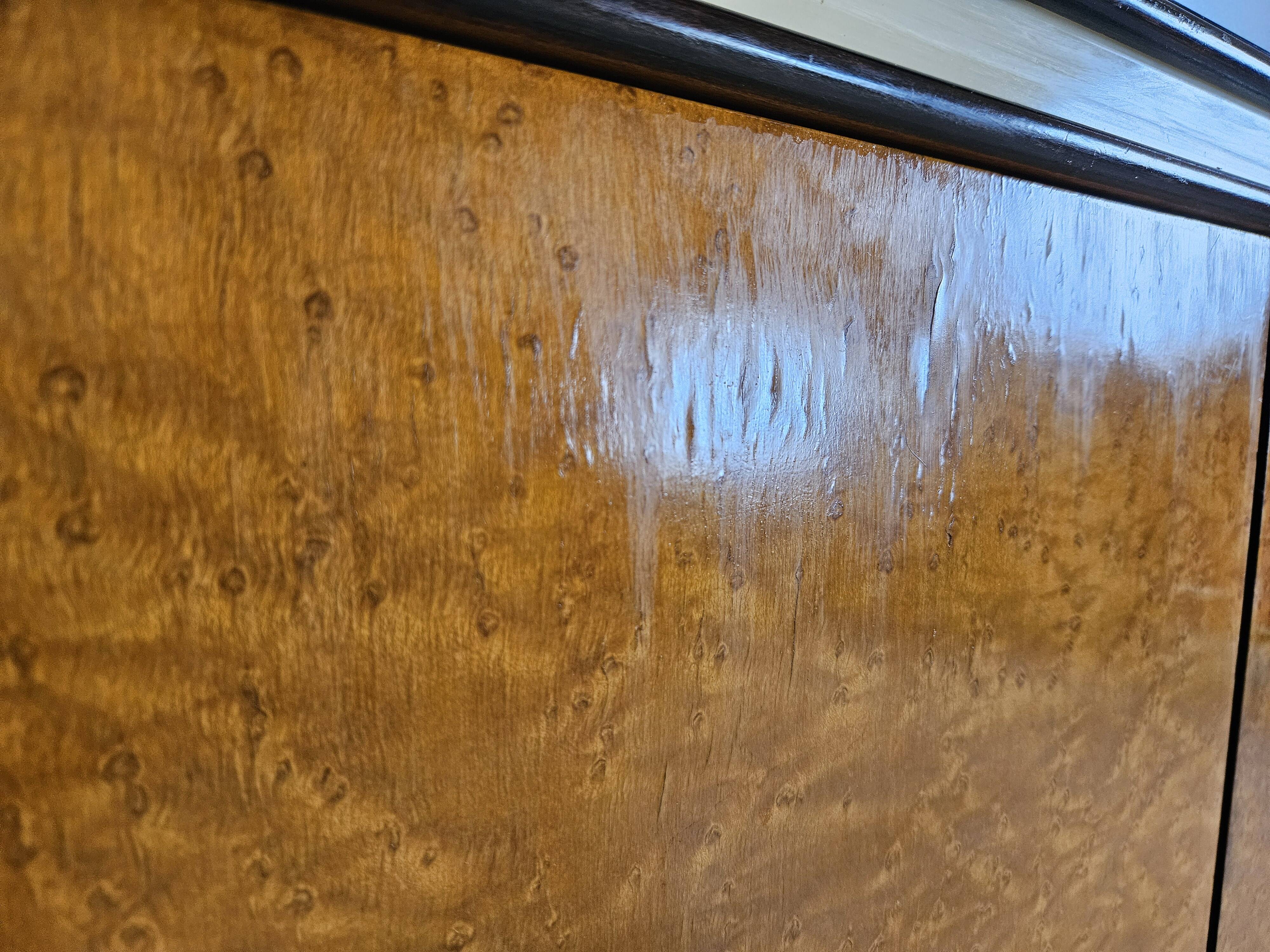 Art Decò Sideboard in Mahogany and Maple with Black Glass and Brass Finishi