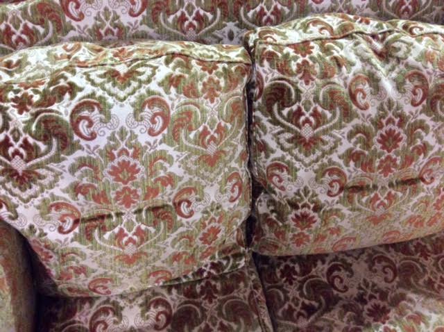 Old sofa bed 3 places