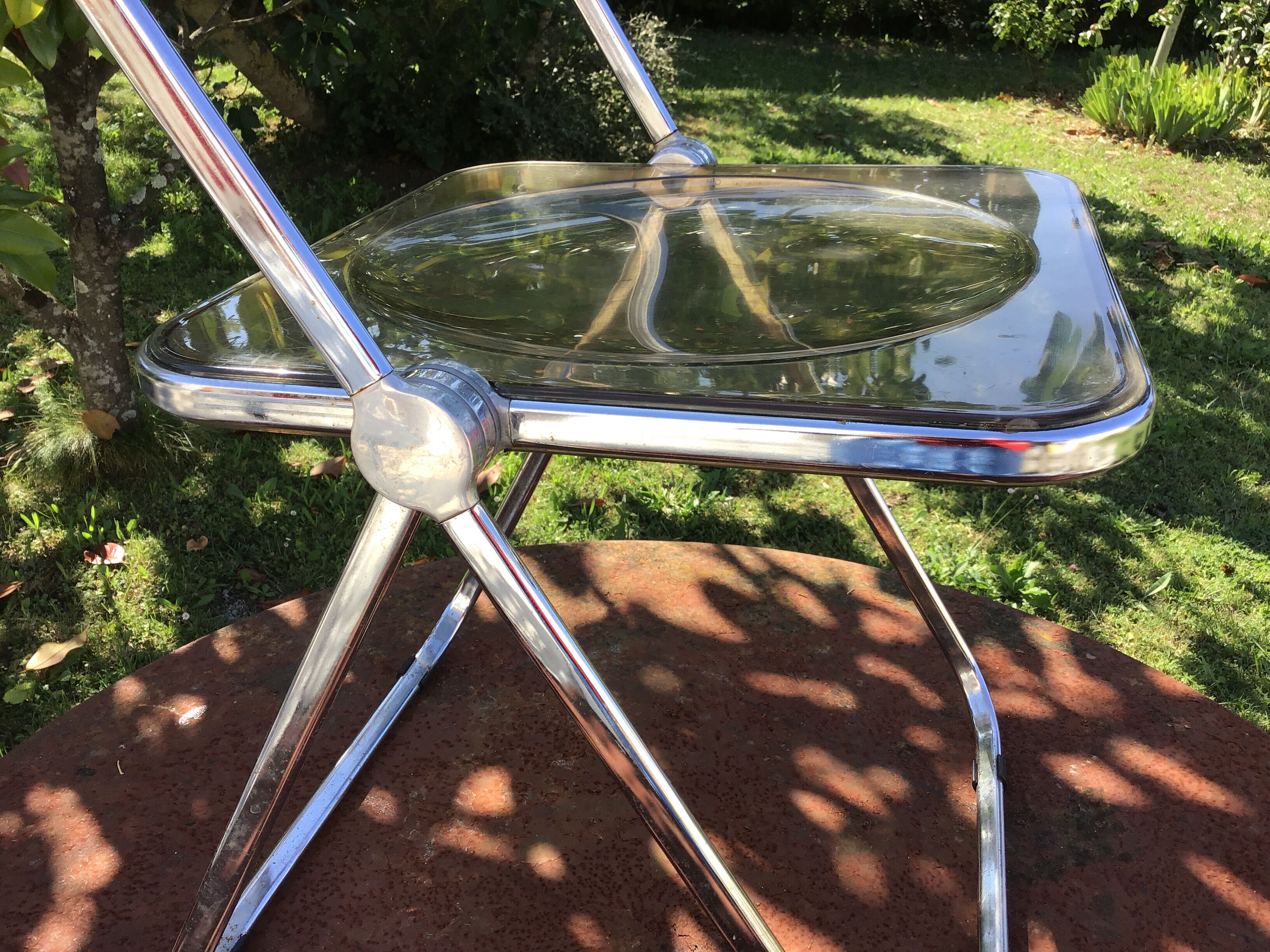 Plia chair by Giancarlo Piretti for Castelli