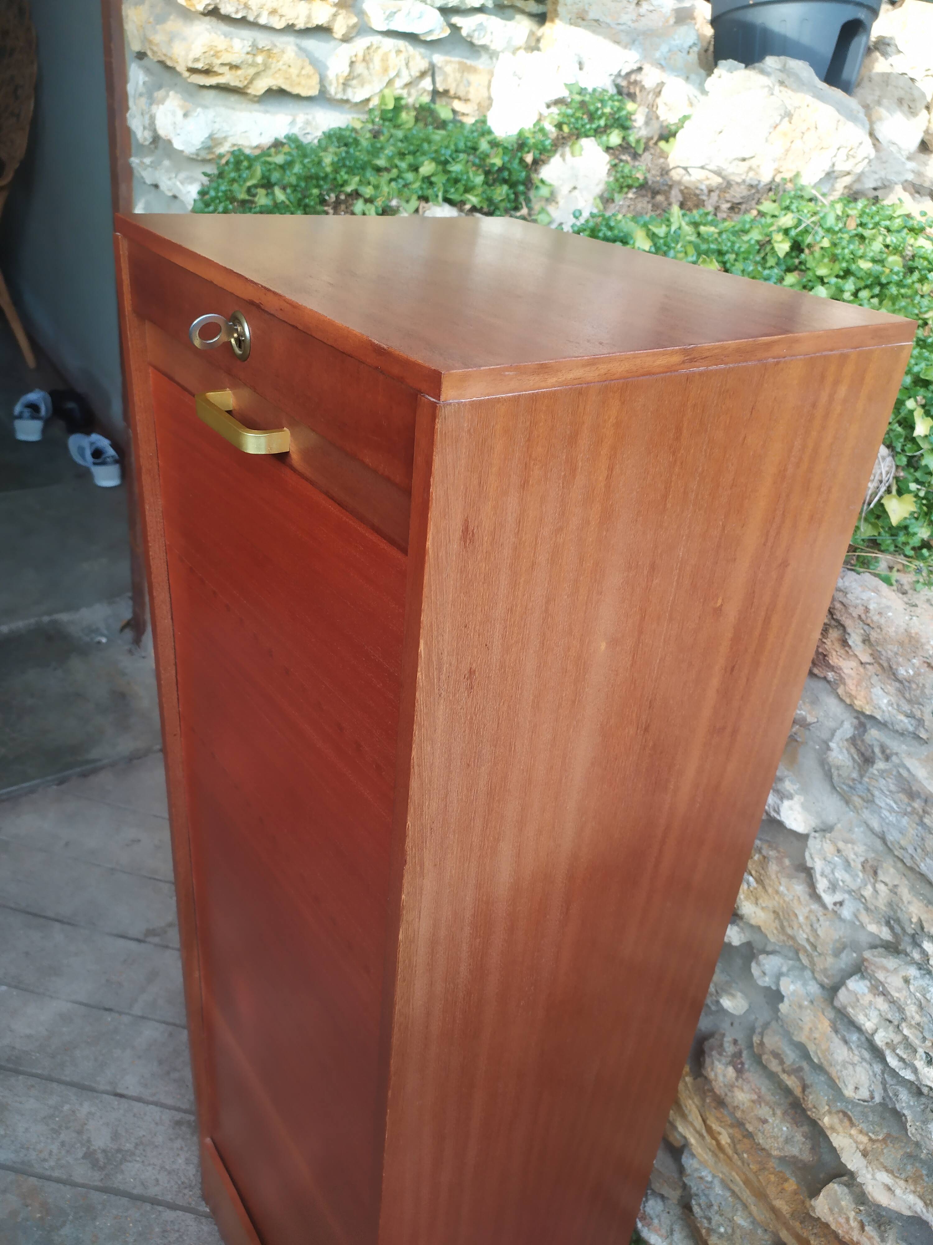 Wooden curtain filing cabinet, good general condition some traces of wear.