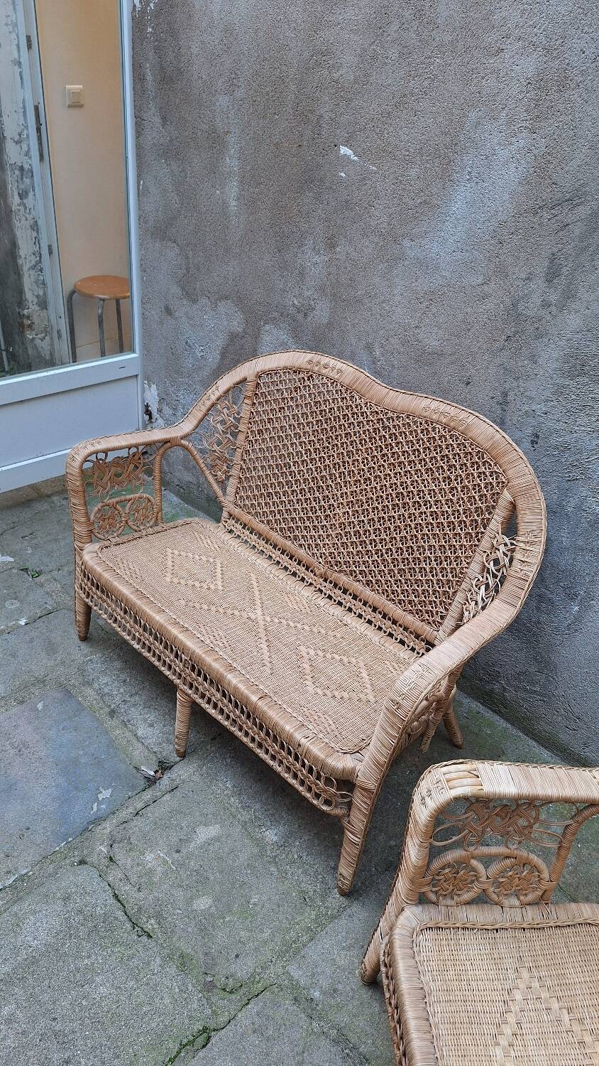 Peacock rattan garden set with bench and armchair