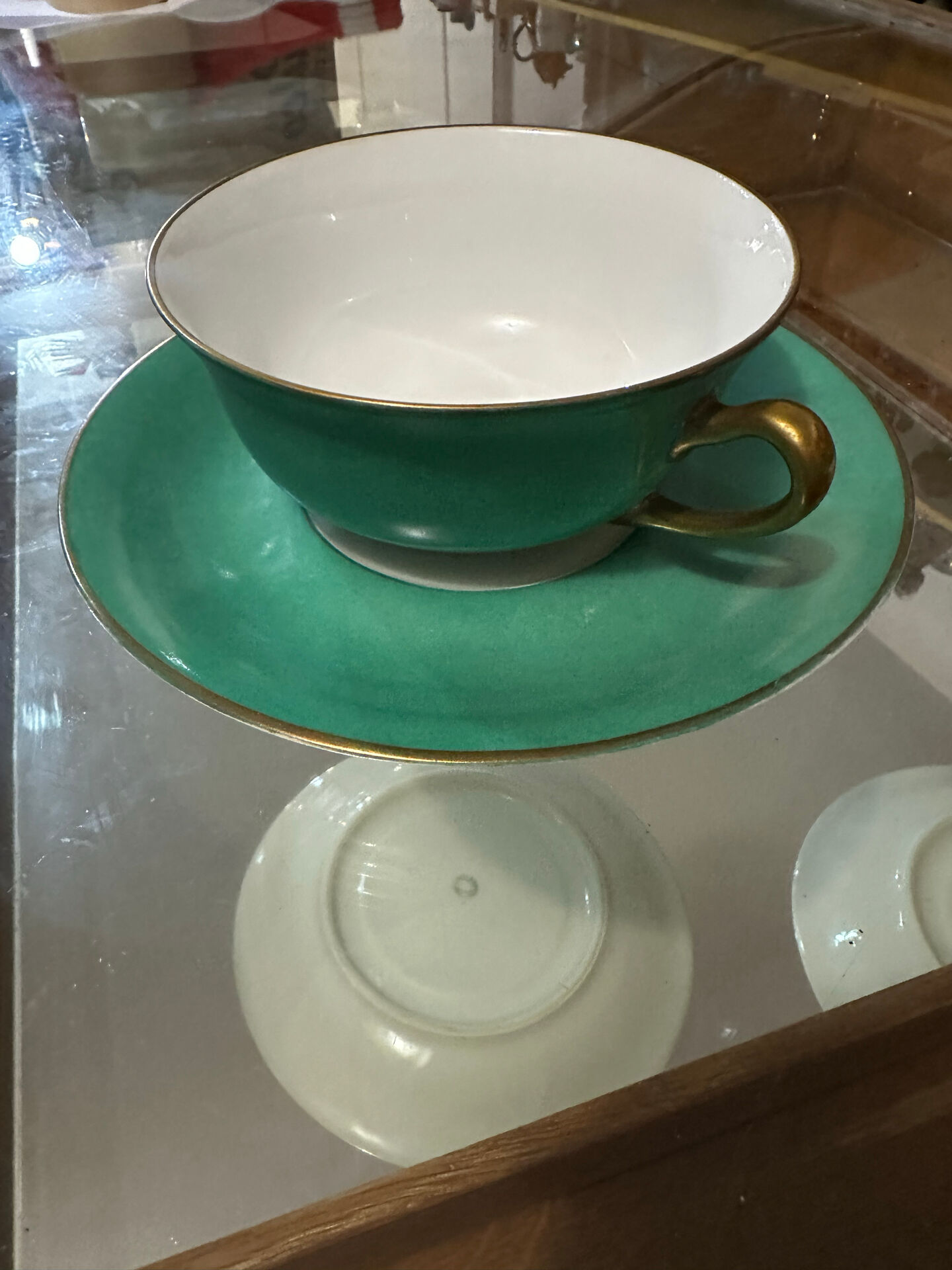 Service Art Déco de 6 tasses à double anses en porcelaine de Limoges