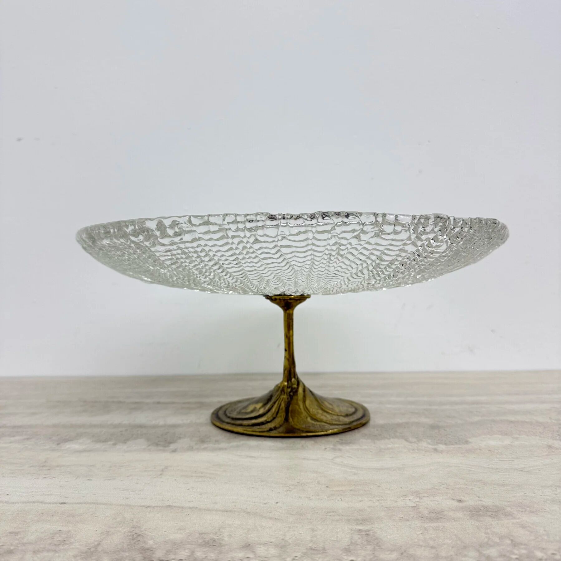 Mid-century design centrepiece crystal and brass bowl, 1960s