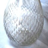 Crystal carafe engraved with small petals