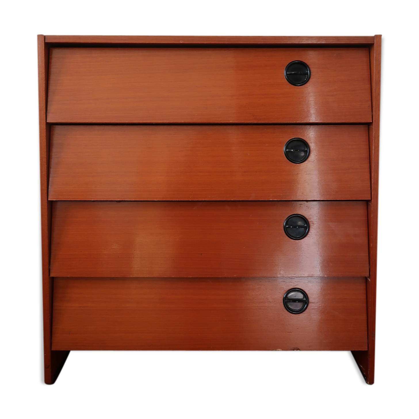 Dresser 1960