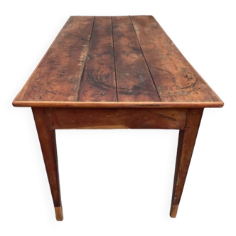 Ancienne table ferme pieds fuseaux