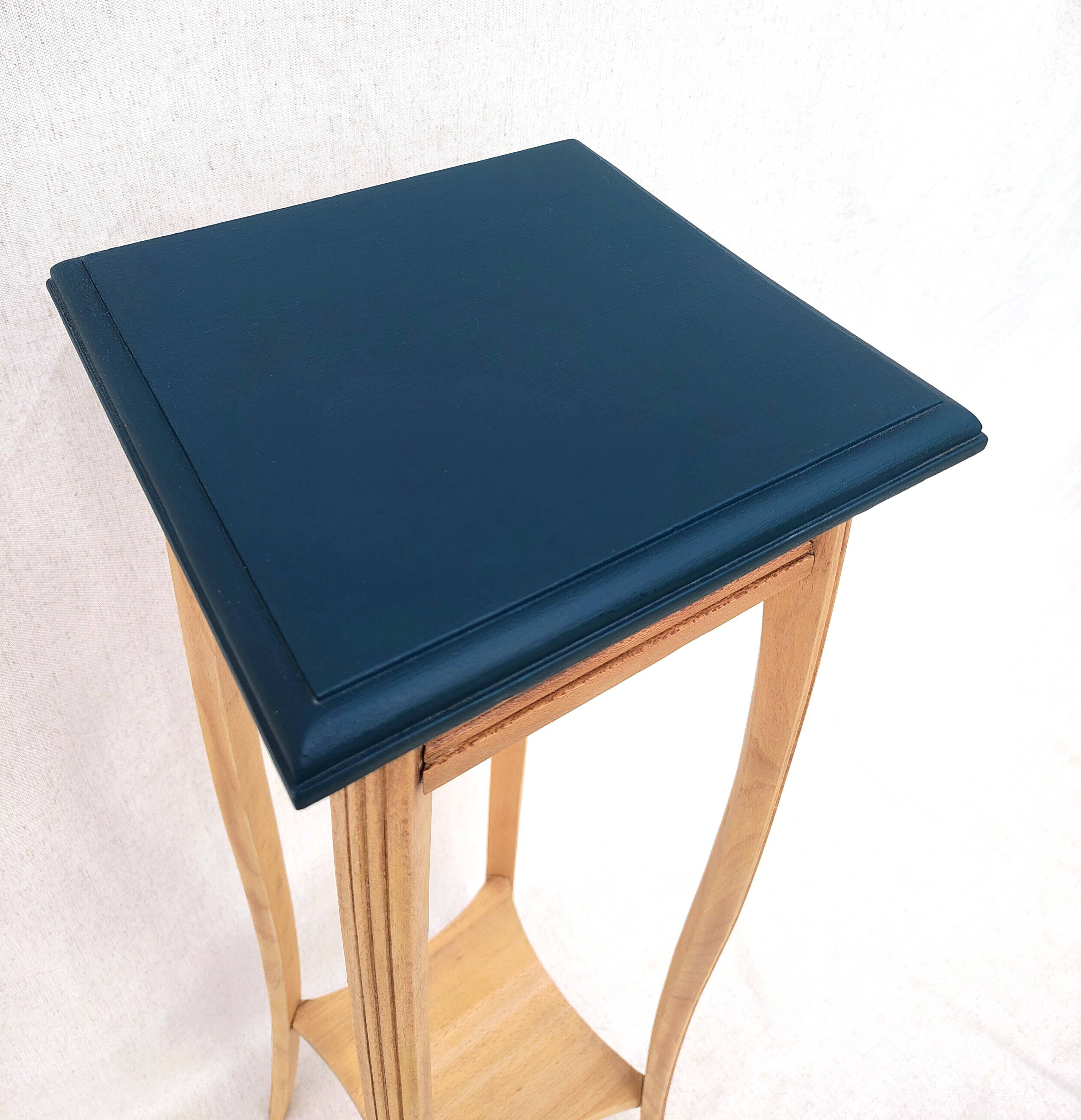 Plant stand