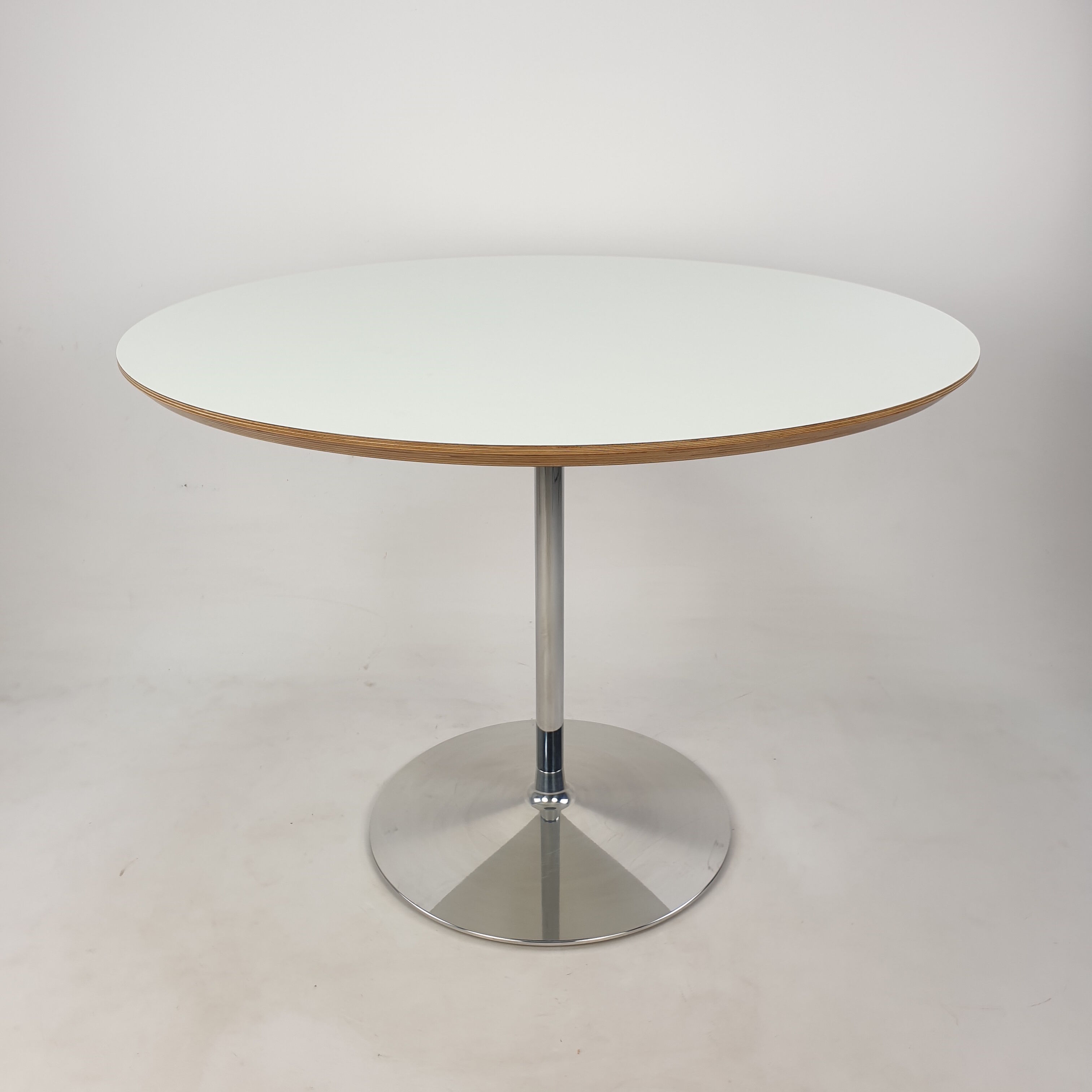 Round Dining Table by Pierre Paulin for Artifort, 1990s