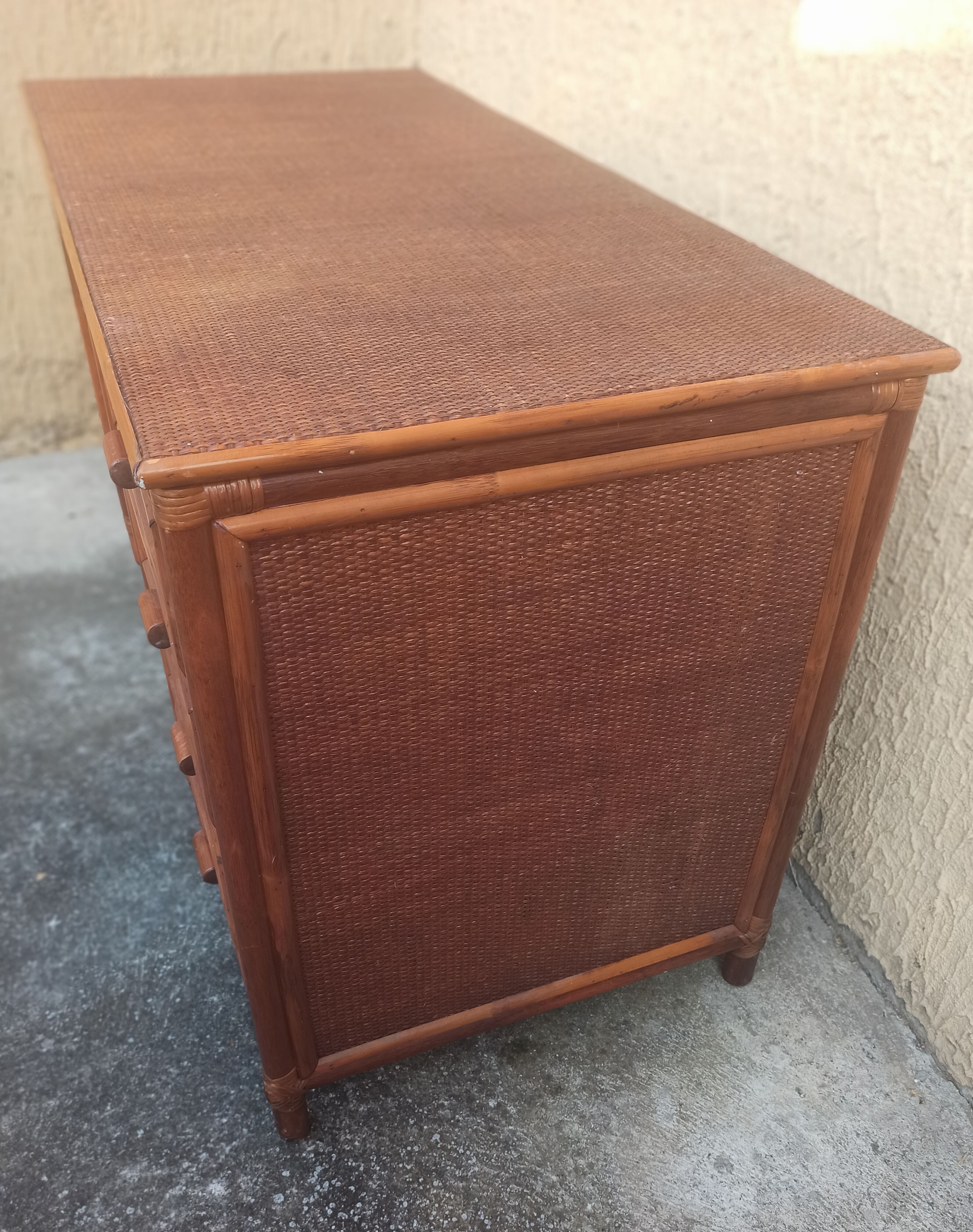 Bureau en rotin